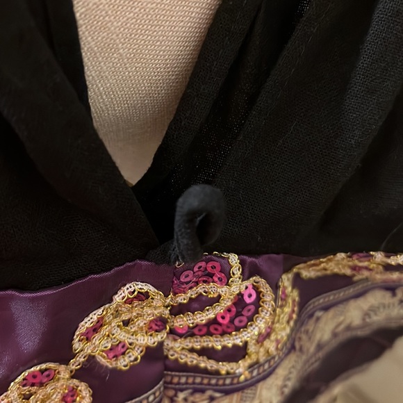 - Beautiful handbag golden elephant accents - Picture 5 of 10